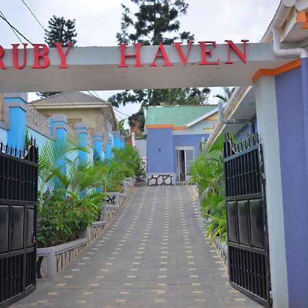 Ruby Haven Hotel Kampala Eksteriør billede