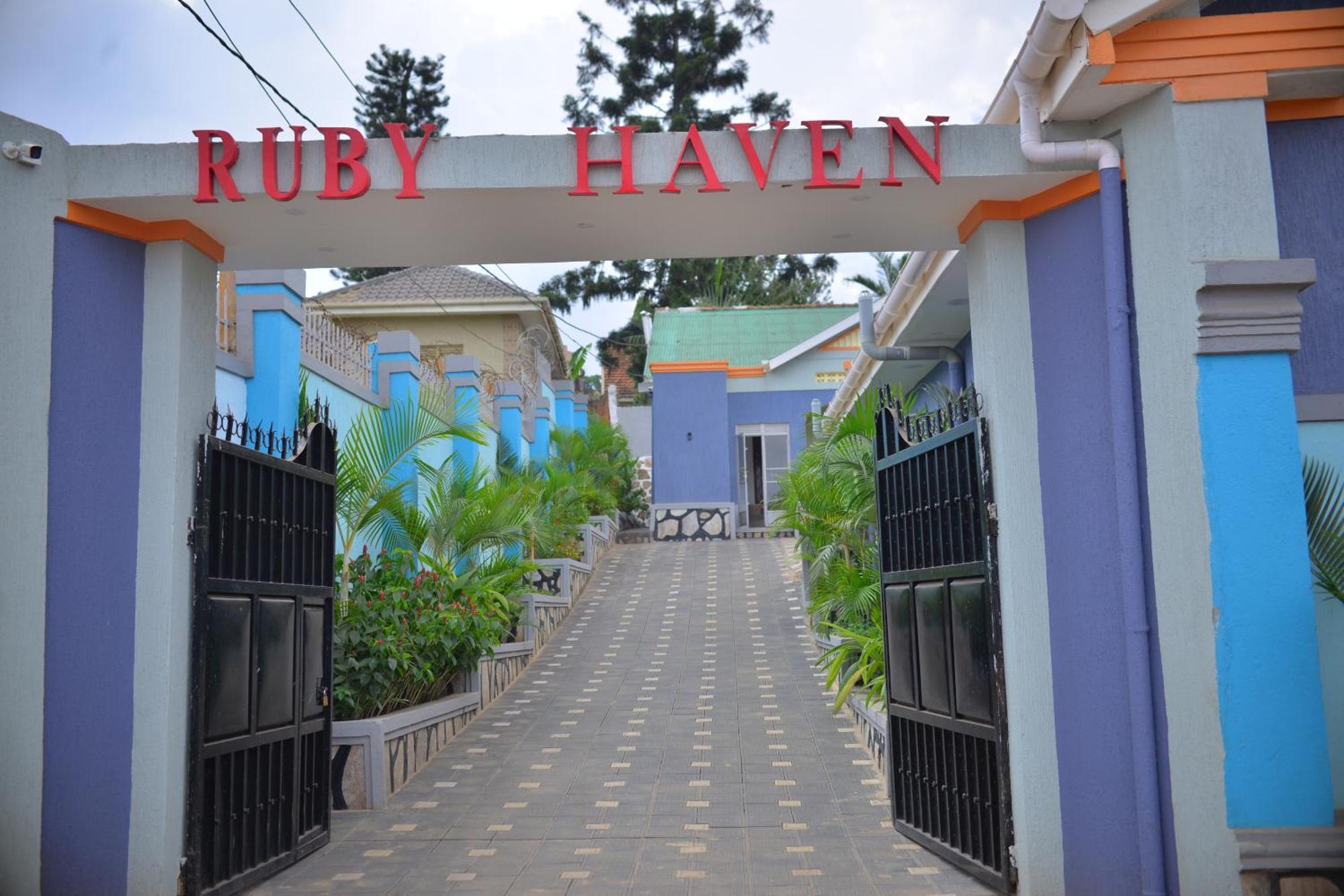 Ruby Haven Hotel Kampala Eksteriør billede